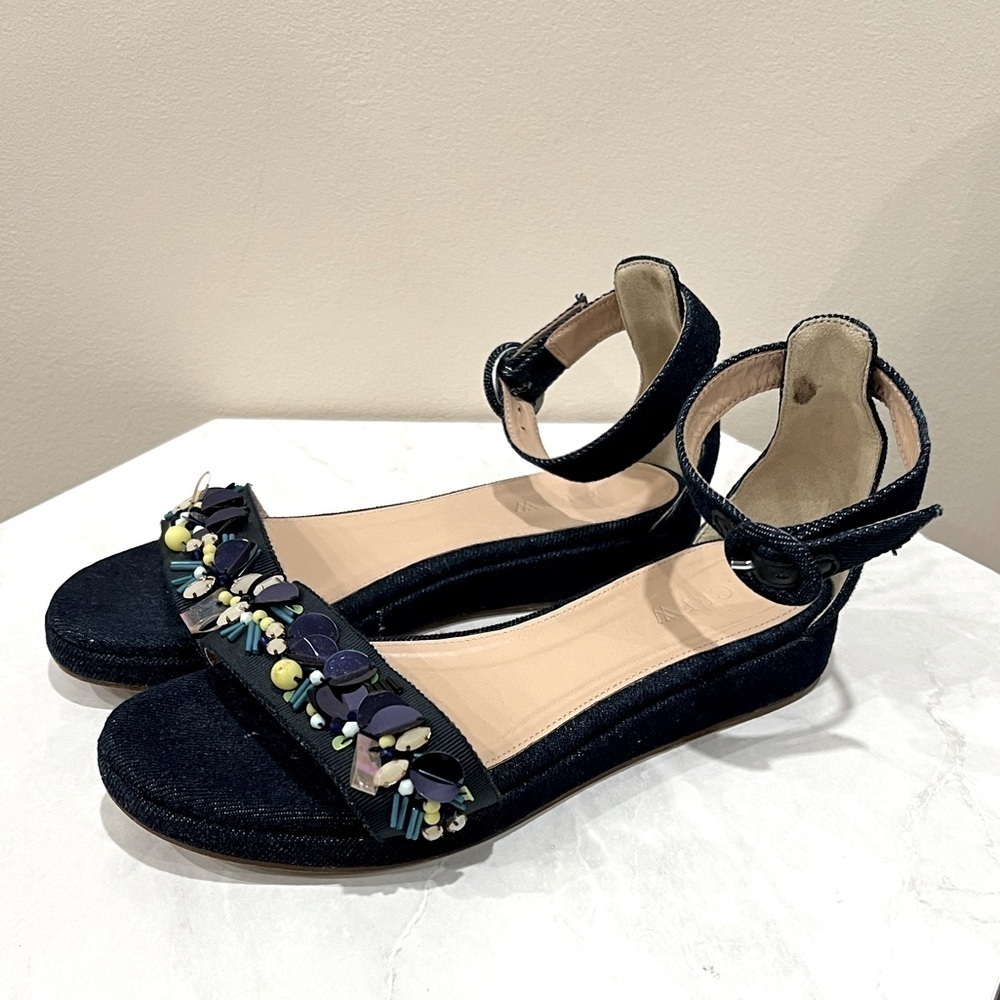 🔥J. Crew Navy Sandals with Colorful Embellishments🔥
